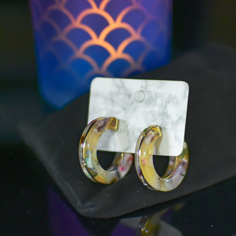 Resin gold hoops